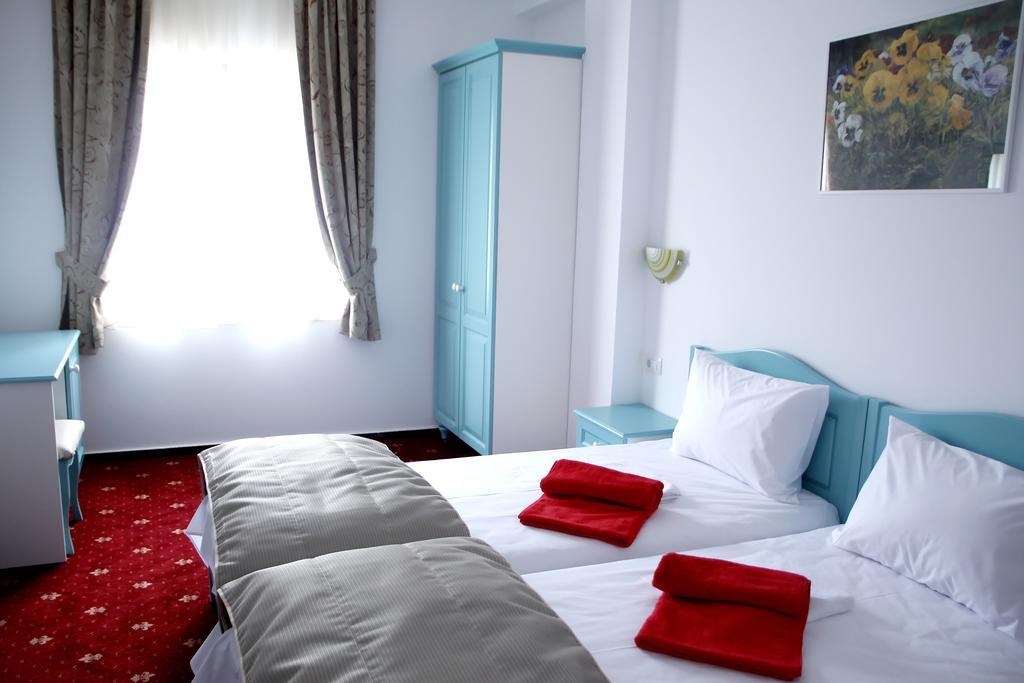 Hotel Exclusiv Timisoara Bilik gambar