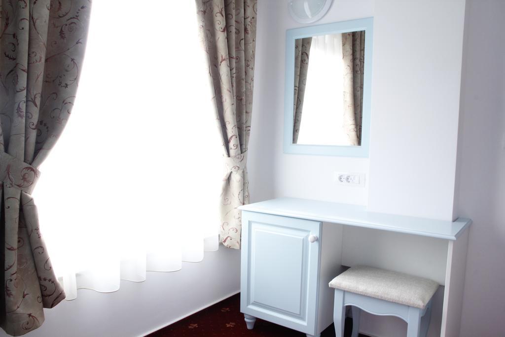 Hotel Exclusiv Timisoara Bilik gambar